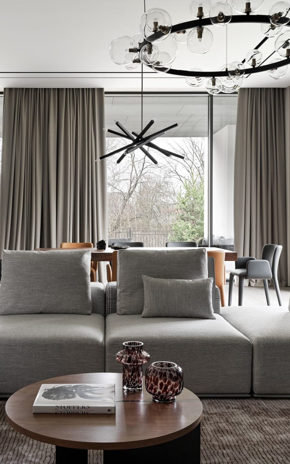 Nikolino — living room